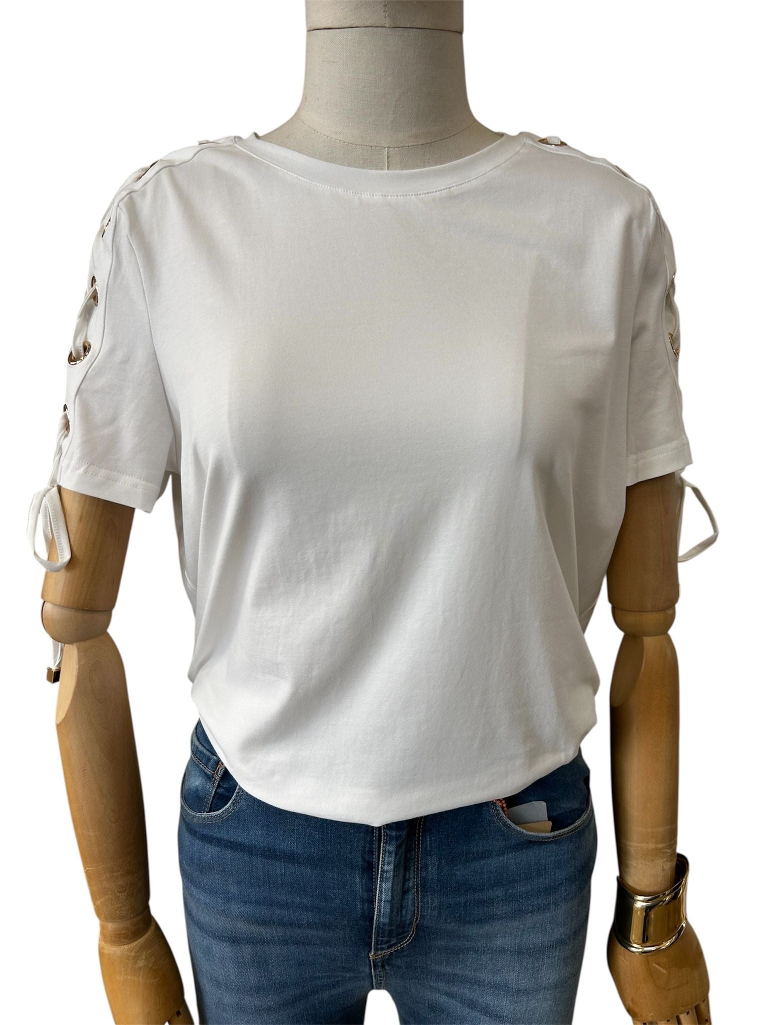 T-shirt laccio