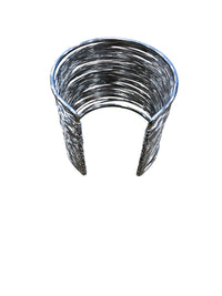 Bracciale rigido multifilo