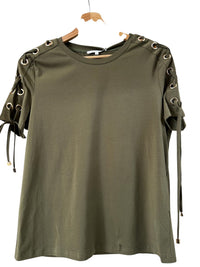 T-shirt laccio
